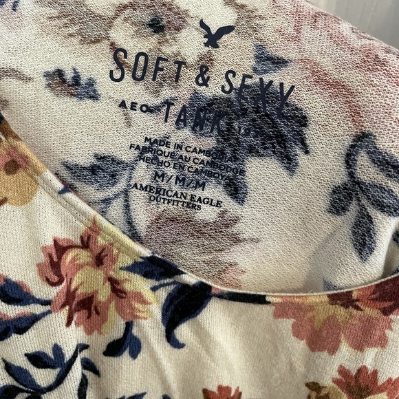 AE Soft and sexy Floral tank top - Picture 4 of 4